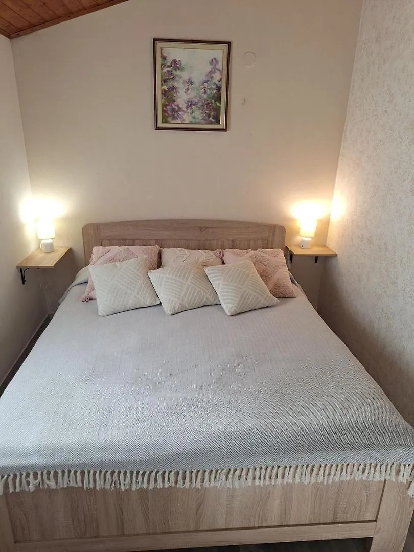 Beach Apartment Stana A2+2 For 4 Persons With Balcony And Sea View Porec