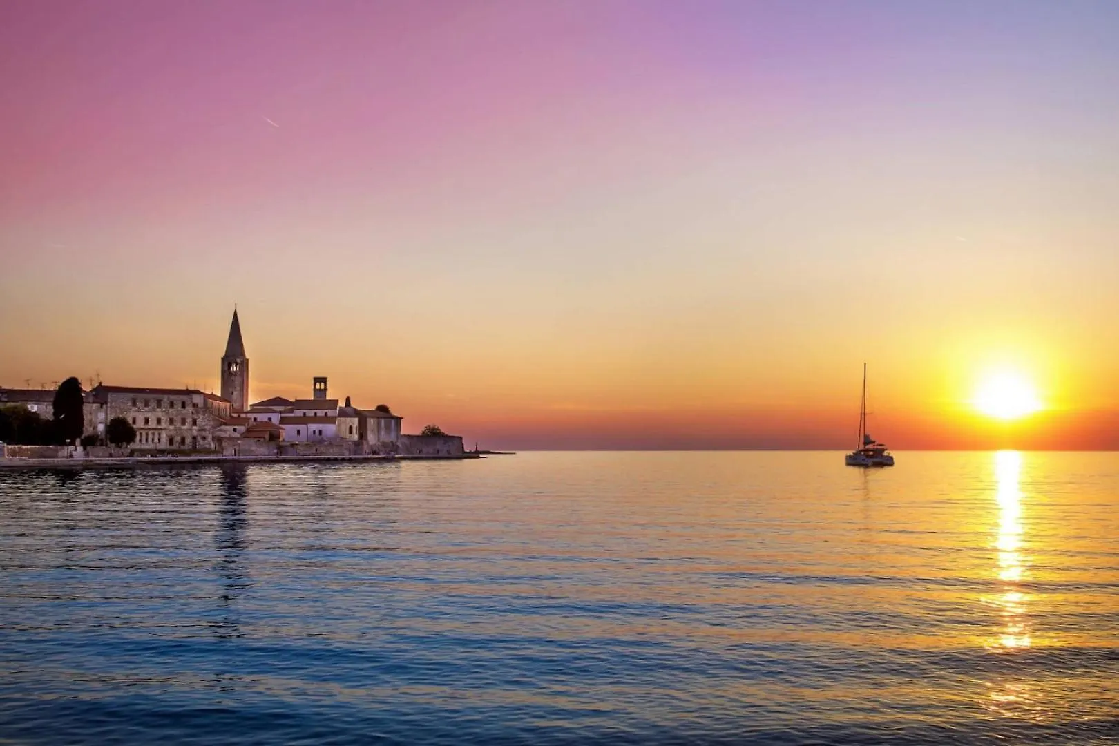 Beach Apartment Stana A2+2 For 4 Persons With Balcony And Sea View Porec Croatia