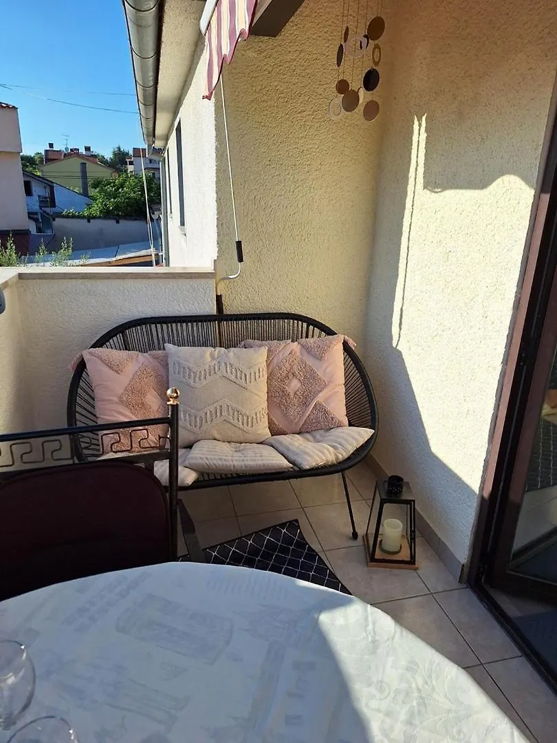 Beach Apartment Stana A2+2 For 4 Persons With Balcony And Sea View Porec