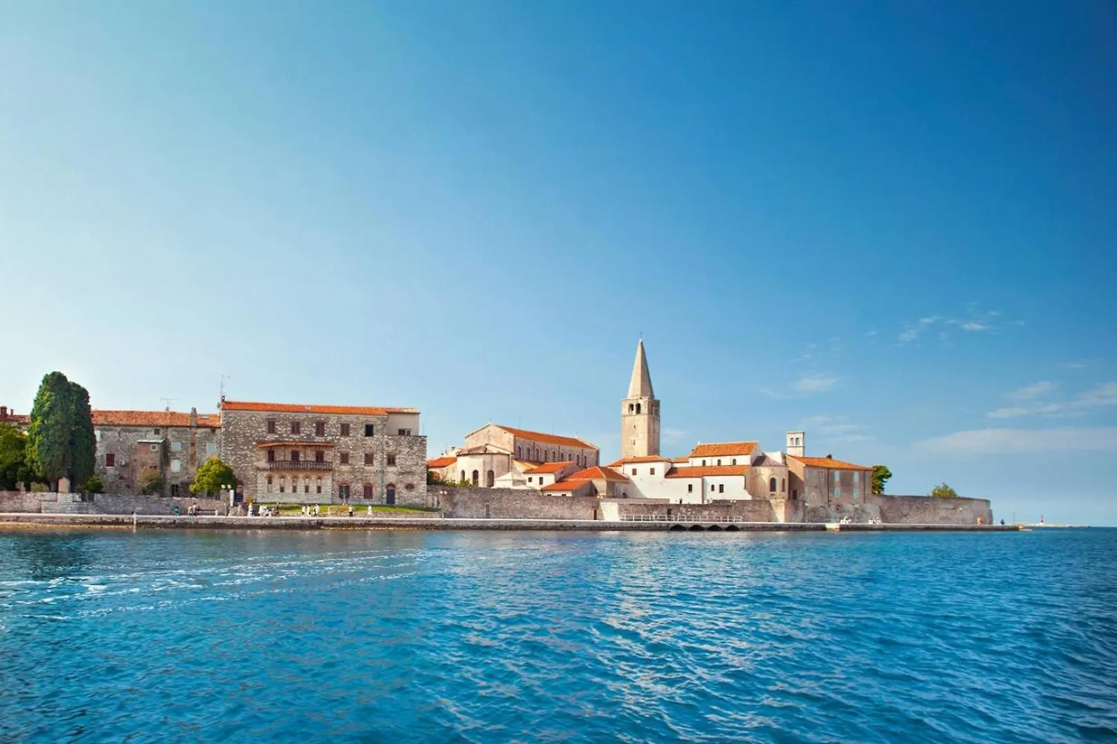 Beach Apartment Stana A2+2 For 4 Persons With Balcony And Sea View Porec