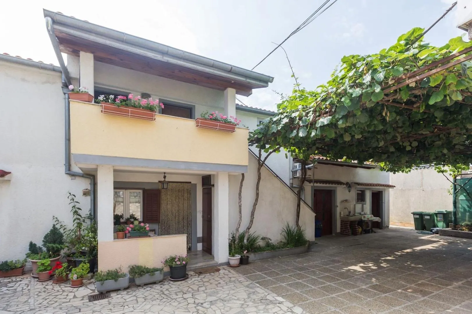 Beach Apartment Stana A2+2 For 4 Persons With Balcony And Sea View Porec