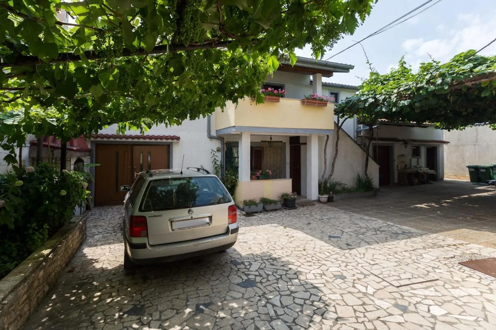 Beach Apartment Stana A2+2 For 4 Persons With Balcony And Sea View Porec 0*,